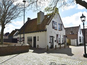 Exterior - Holiday Home With Garden and Barbecue (Goedereede)