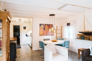 House | Dining