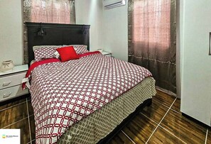 4 soverom, strykejern/-brett, wi-fi og sengetøy