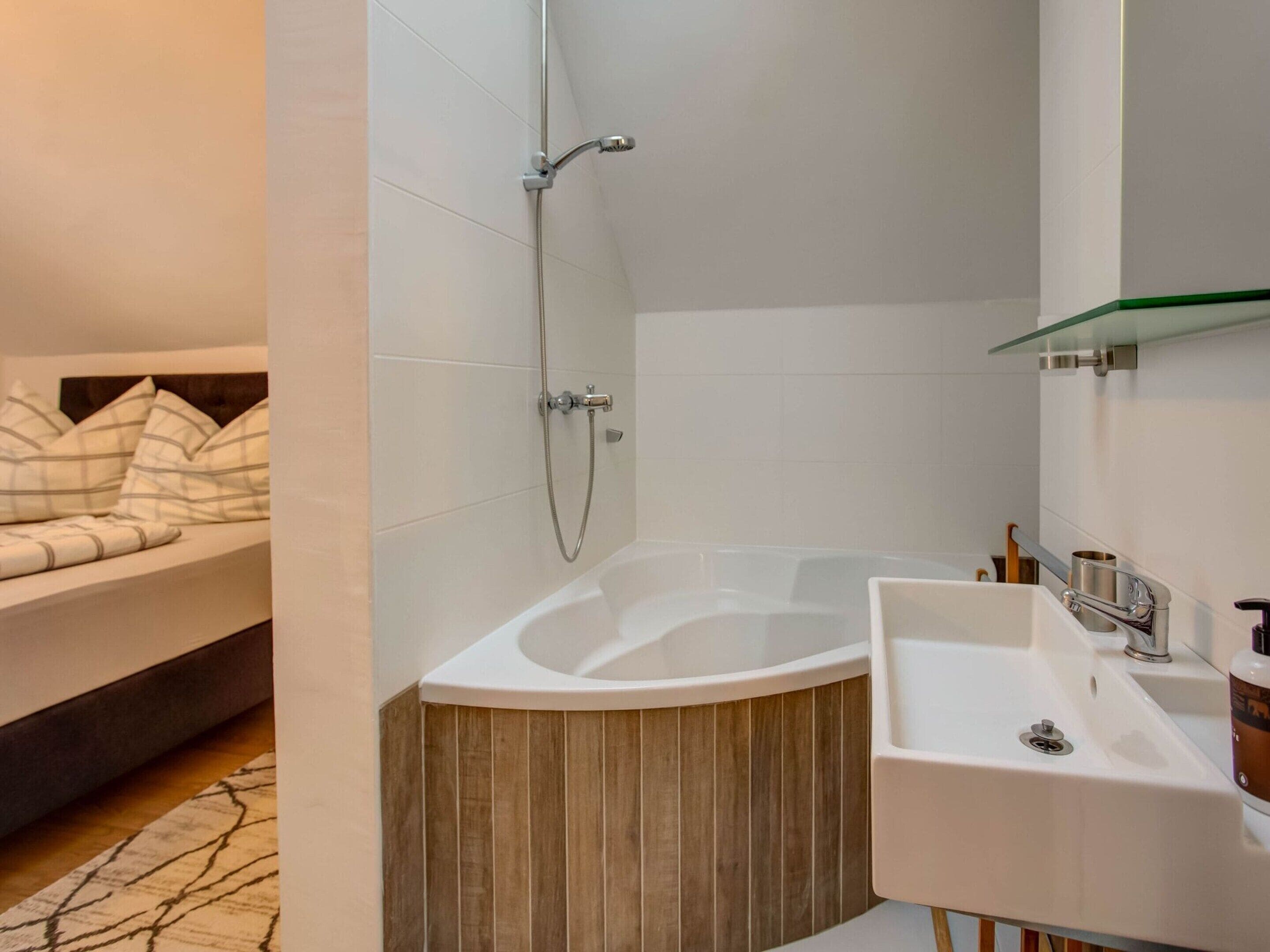 House | Bathroom