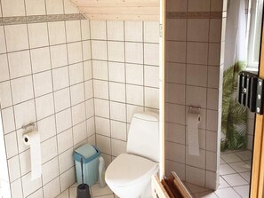 Bathroom - 6 Person Holiday Home in Hvide Sande (Hvide Sande)