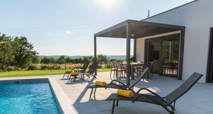 Lotta Comfortable Holiday Residence