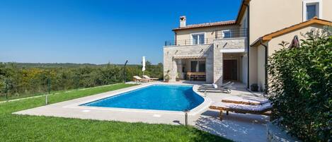 Villa | Pool