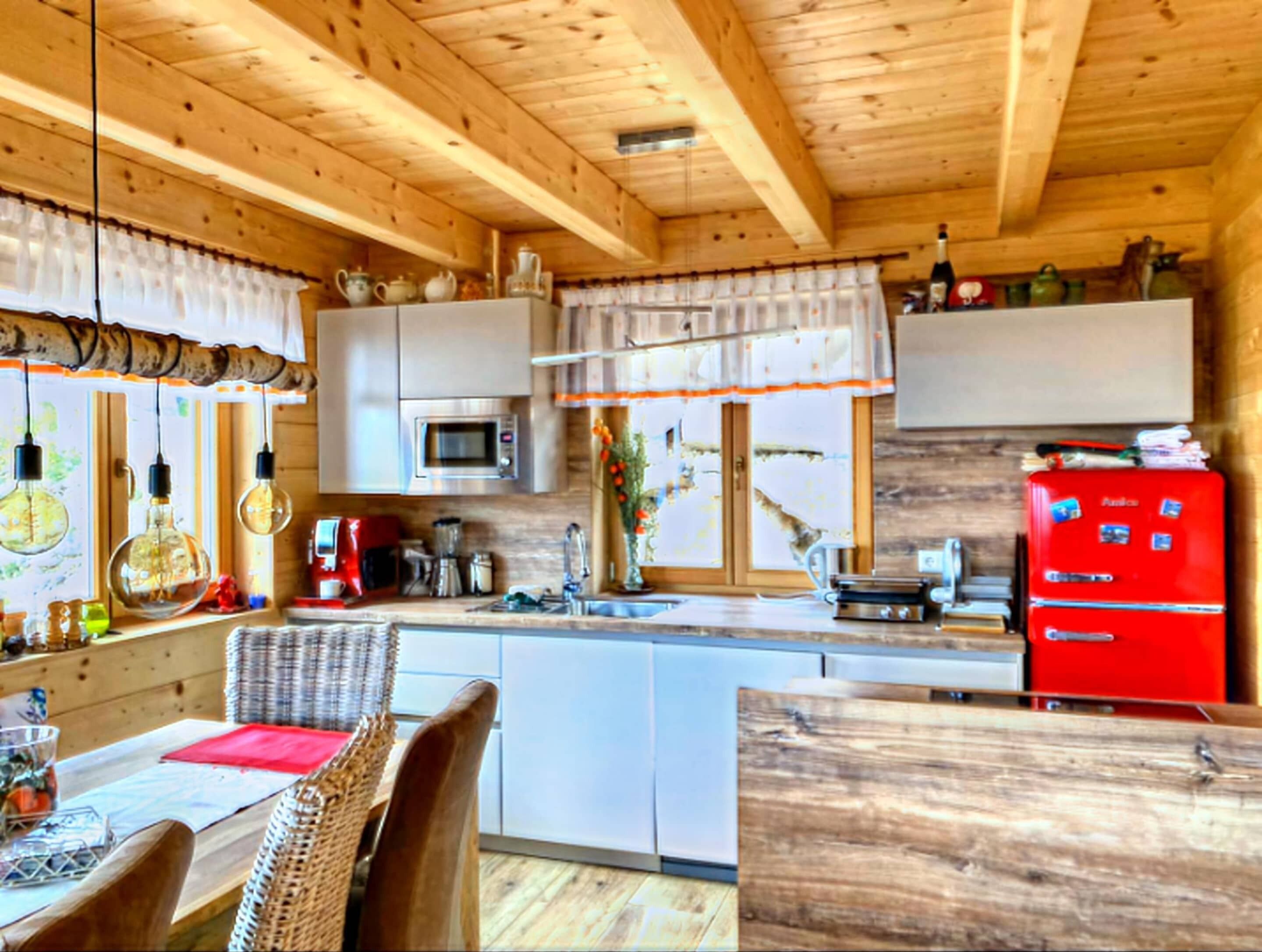 Chalet | Private kitchen | Stovetop, toaster