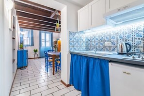 Fridge, microwave, stovetop, toaster