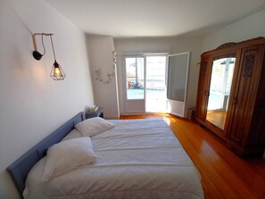 3 bedrooms, free WiFi - Royan - RENOVATED 50's HOUSE near the FONCILLON BEACH (ROYAN)