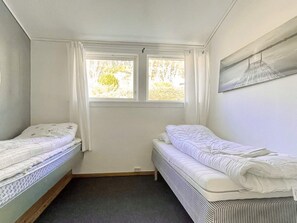 House | 3 bedrooms, individually furnished