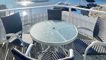 House | Outdoor dining