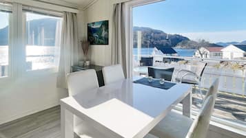 House | Dining