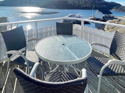 6 Person Holiday Home in Dalsoyra-by Traum