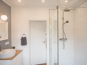Apartment | Badezimmer