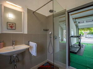 Villa | Bathroom | Bathtub, hair dryer - Milena Comfortable Holiday Residence (Krsan)