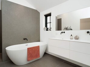House | Bathroom