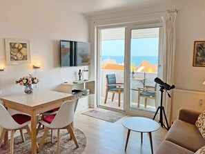 House | Dining - 2 Person Holiday Home in Gudhjem (Gudhjem)
