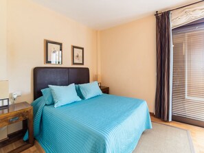 House | 3 bedrooms, individually furnished, iron/ironing board, bed sheets - Belvilla by OYO Holiday Home in Jandaa (Pajara)