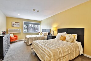 1 chambre, fer et planche à repasser, Wi-Fi gratuit, draps fournis