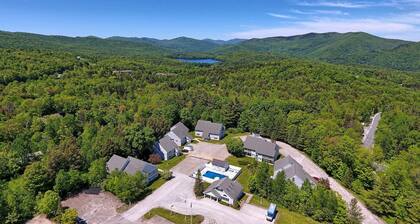 Skiers Suite Annex: Renovated Studio on the Bus Route. Discounted Ski Rentals.