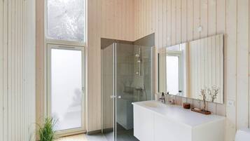 House | Bathroom