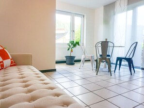 Apartment | 1 bedroom, individually furnished, bed sheets - Julias Mosel Villa - Appartment Mark (Traben-Trarbach)