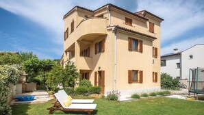 Apartment | Pool - Apartment in Croatia Near the Coast (Medulin)