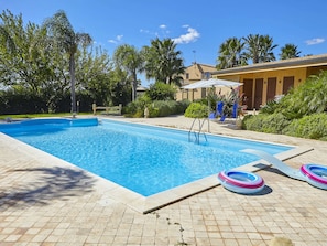 House | Pool | Indoor pool, outdoor pool - Elegant Villa, Selinunte Oasis (Castelvetrano)