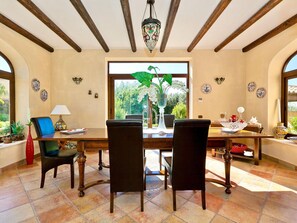 Dining - Elegant Villa, Selinunte Oasis (Castelvetrano)