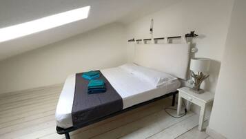 3 bedrooms, iron/ironing board