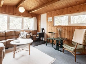 House | Living area - 4 Person Holiday Home in Bindslev (Bindslev)