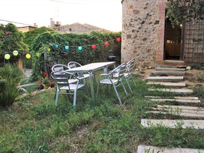 House | Dining - Holiday Home in Catalonia Near Cala Pedrosa Beach (Palafrugell)