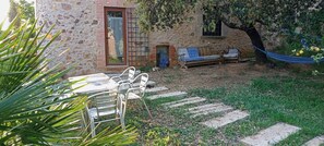 House | Outdoor dining - Holiday Home in Catalonia Near Cala Pedrosa Beach (Palafrugell)