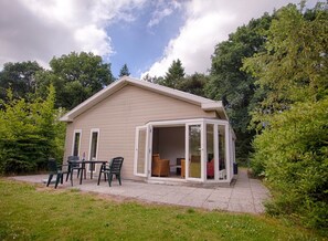 Chalet | Exterior - Spacious Chalet With Two Bathrooms (Appelscha)