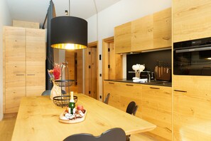 Apartment | Dining