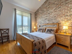 Villa | 4 camere, ferro/asse da stiro