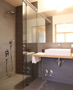 Apartment | Badezimmer