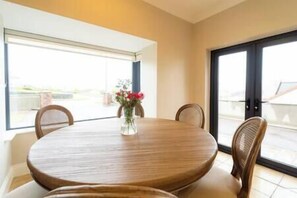 Dining - Stylish & spacious 3 bedroom house in a wonderful location. (Dingle)