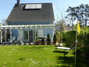 Exterior - Pleasant Holiday Home Near Town Center (Goehren-Lebbin)