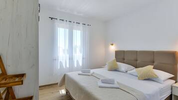 Villa | 3 bedrooms, individually furnished