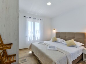 Villa - With Pool, Jacuzzi and Sauna (Zadar)