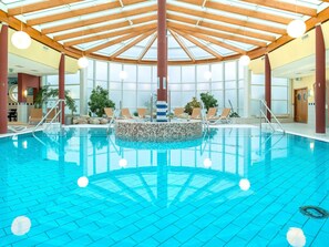 Outdoor pool - in the Holiday Home Sudstrand (Göhren)