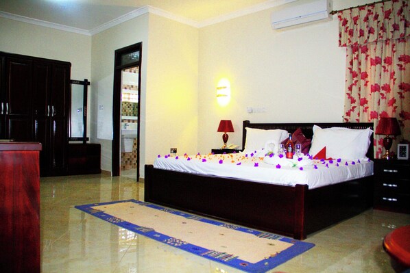 1 sovrum, skrivbord, strykjärn/strykbräda och wi-fi