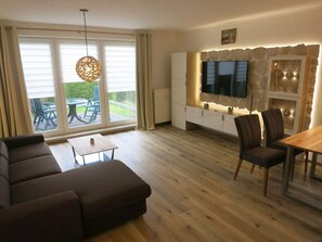 Living area - LUV and Lee Duhnen Ferienwohnung 3 (Cuxhaven)