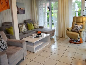 Living area - Baltic Sea Charm Holiday Home (Heiligenhafen)