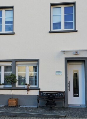 Exterior - City Whispers 2 Comfortable Vacation Home (Cochem)