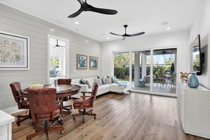 Smart TV, table football, ping pong - 3 Blocks to Beach • Sleeps 19 | Pool, Spa & Golf Cart in Gulf Place (Santa Rosa Beach)