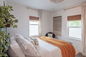 3 Schlafzimmer, Schreibtisch, Bügeleisen/Bügelbrett, kostenloses WLAN
