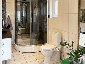 House | Bathroom