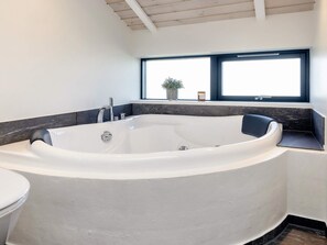 Unclassified image, 5 of 30, button - 5 Star Holiday Home in Hirtshals (Hirtshals)