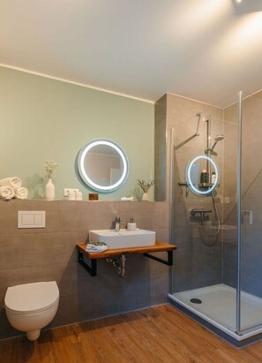 Ferienhaus | Badezimmer | Dusche, Haartrockner