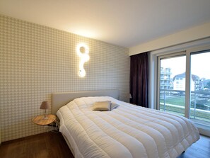 아파트 | 1 개의 침실, 각각 다르게 가구 비치, 다리미/다리미판