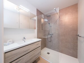 Bathroom - Cosy Apartment Near the Center (Middelkerke)